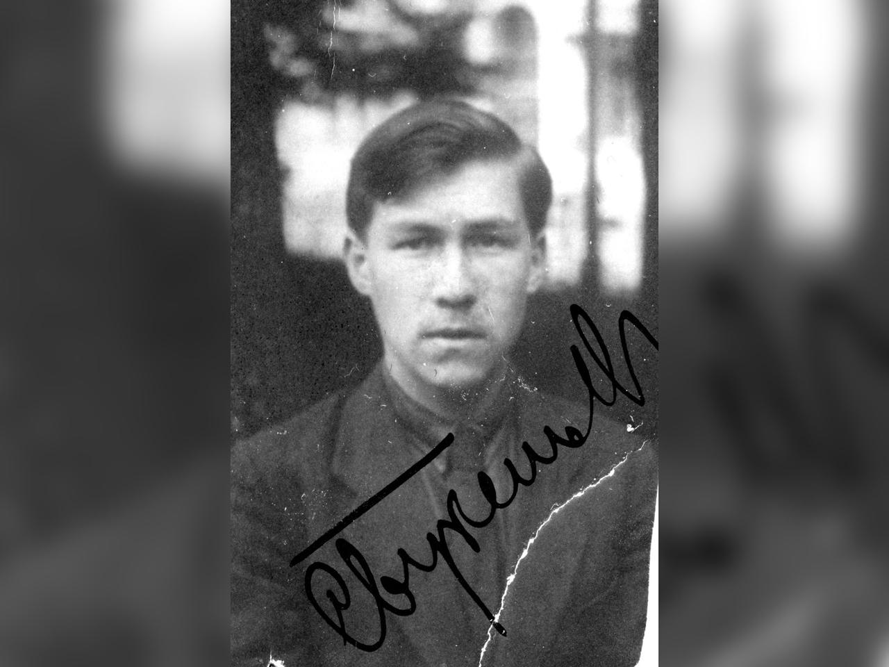 ۇلت كوسەمى ۇرپاعىنىڭ بەيمالىم سۋرەتتەرى