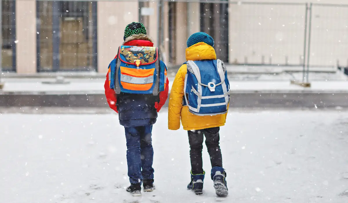 استانادا ءبىرىنشى اۋىسىمنىڭ وقۋشىلارى قاشىقتان وقيدى