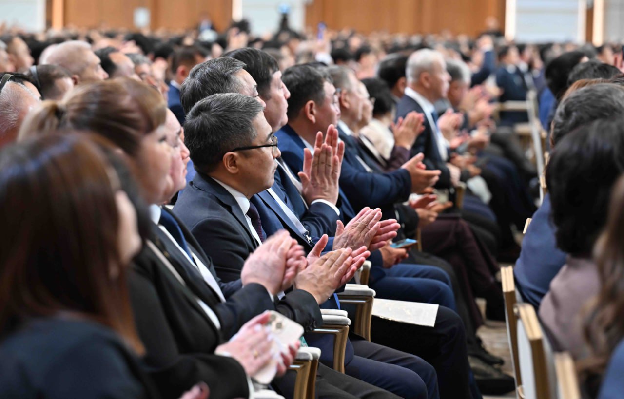 پرەزيدەنت: ءماسليحاتتار تولىق تسيفرلىق مەملەكەت قۇرۋ ماسەلەسىنە بەلسەندى اتسالىسۋى قاجەت