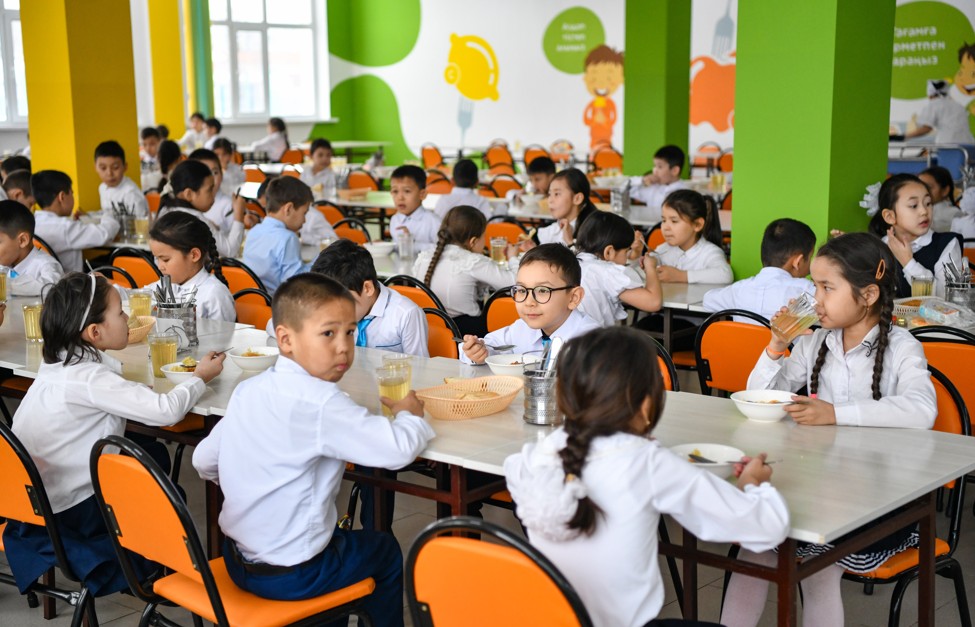 وقۋشىلار قالاي تاماقتانادى؟