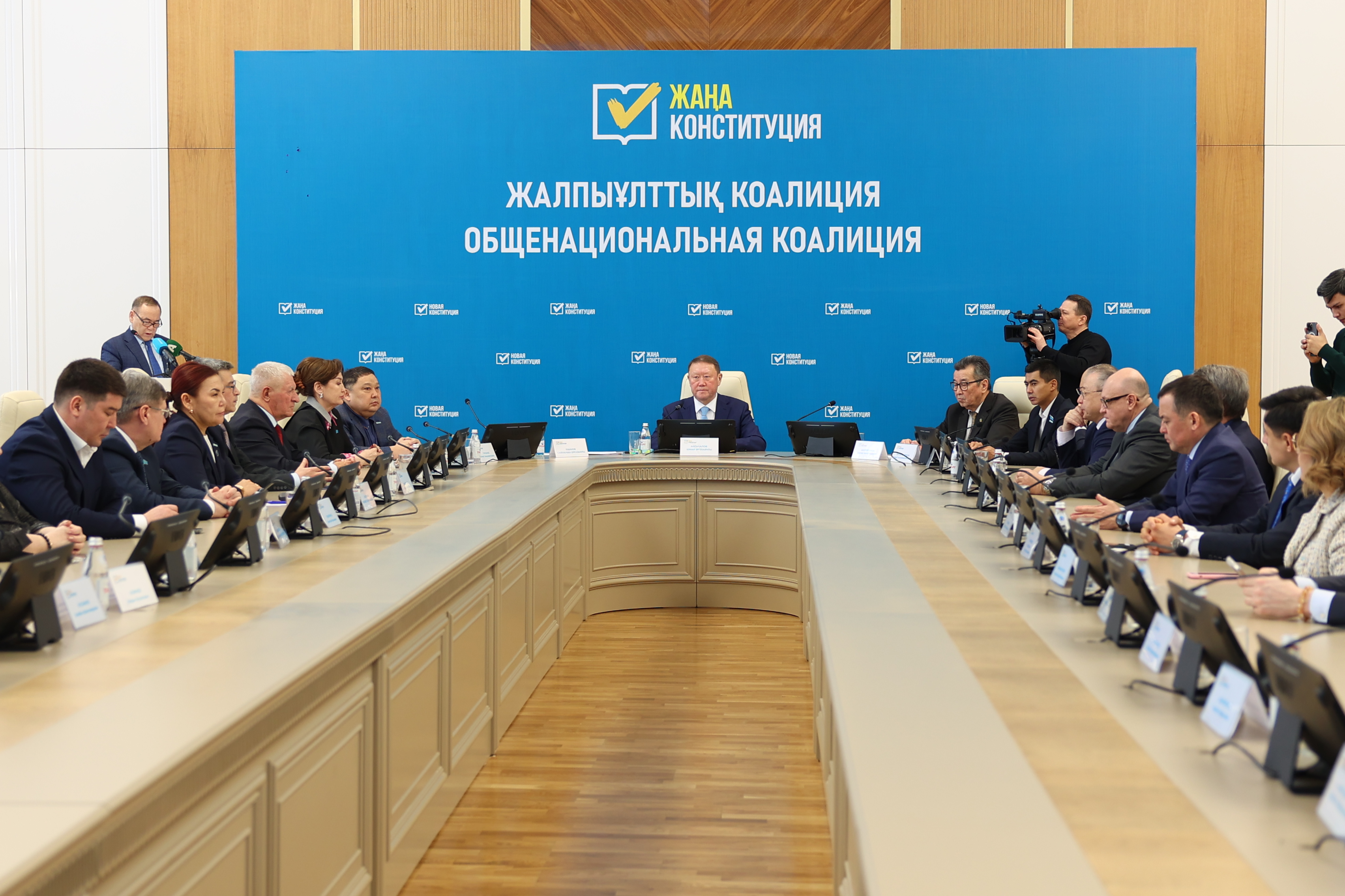 قۇمار اقساقالوۆ: جاڭا كونستيتۋتسيا – ەل دامۋىنىڭ جاڭا كەزەڭى