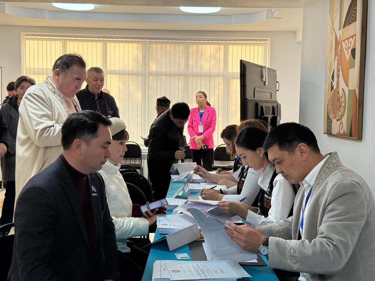 الماتى وبلىسىندا داۋىس بەرۋشىلەر ءتىزىمى ميلليوننان اسادى