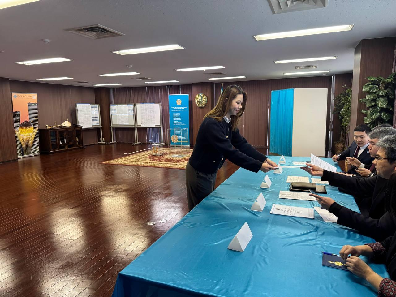 جاپونيادا جۇرگەن قازاقستان ازاماتى رەفەرەندۋمدا ءوز تاڭداۋىن جاسادى