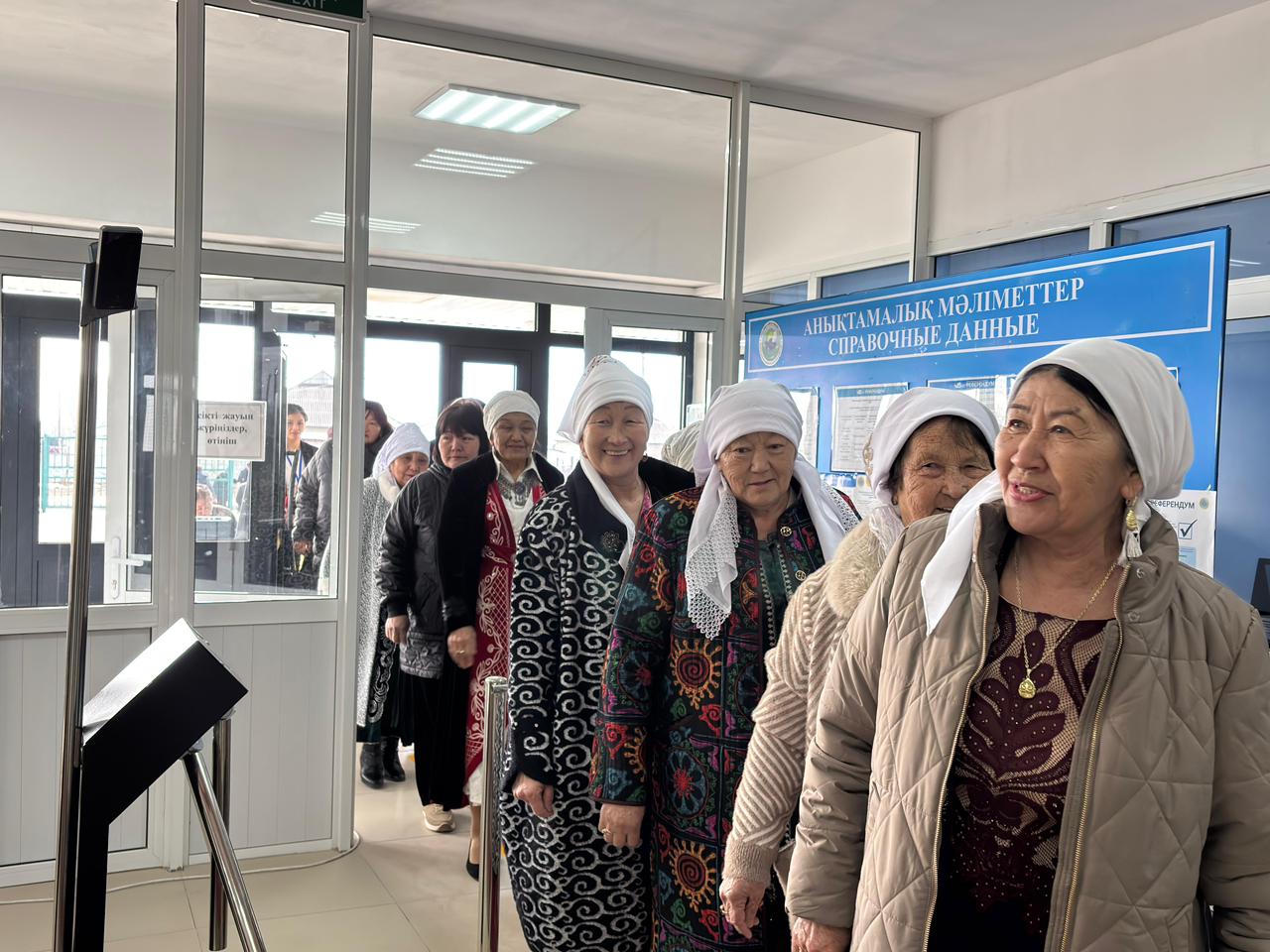 الماتى وبلىسىندا ءبىر كوشەنىڭ تۇرعىندارى تۇگەل تاڭداۋ جاسادى