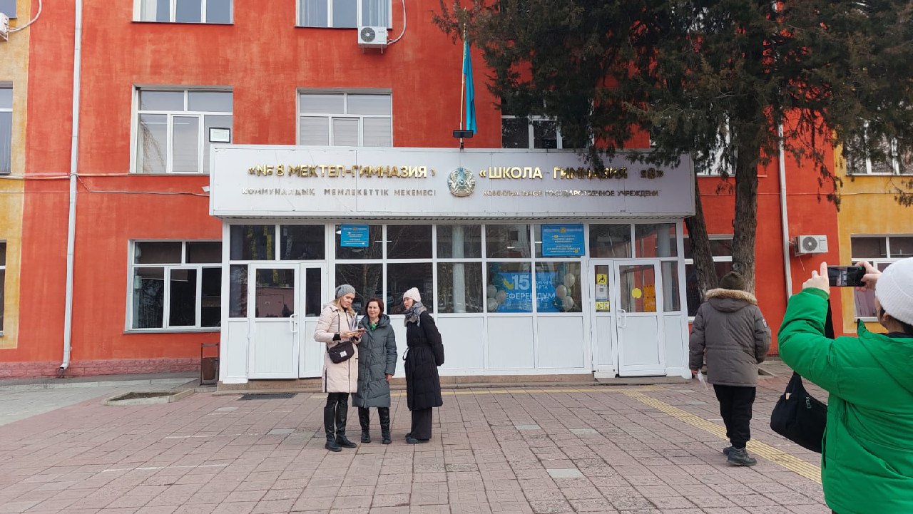 الماتىدا رەفەرەندۋم باستالدى