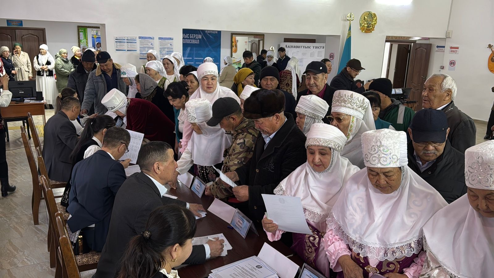 شيەلىدە داڭقتى ديقاننىڭ 9 كەلىنى داۋىس بەردى