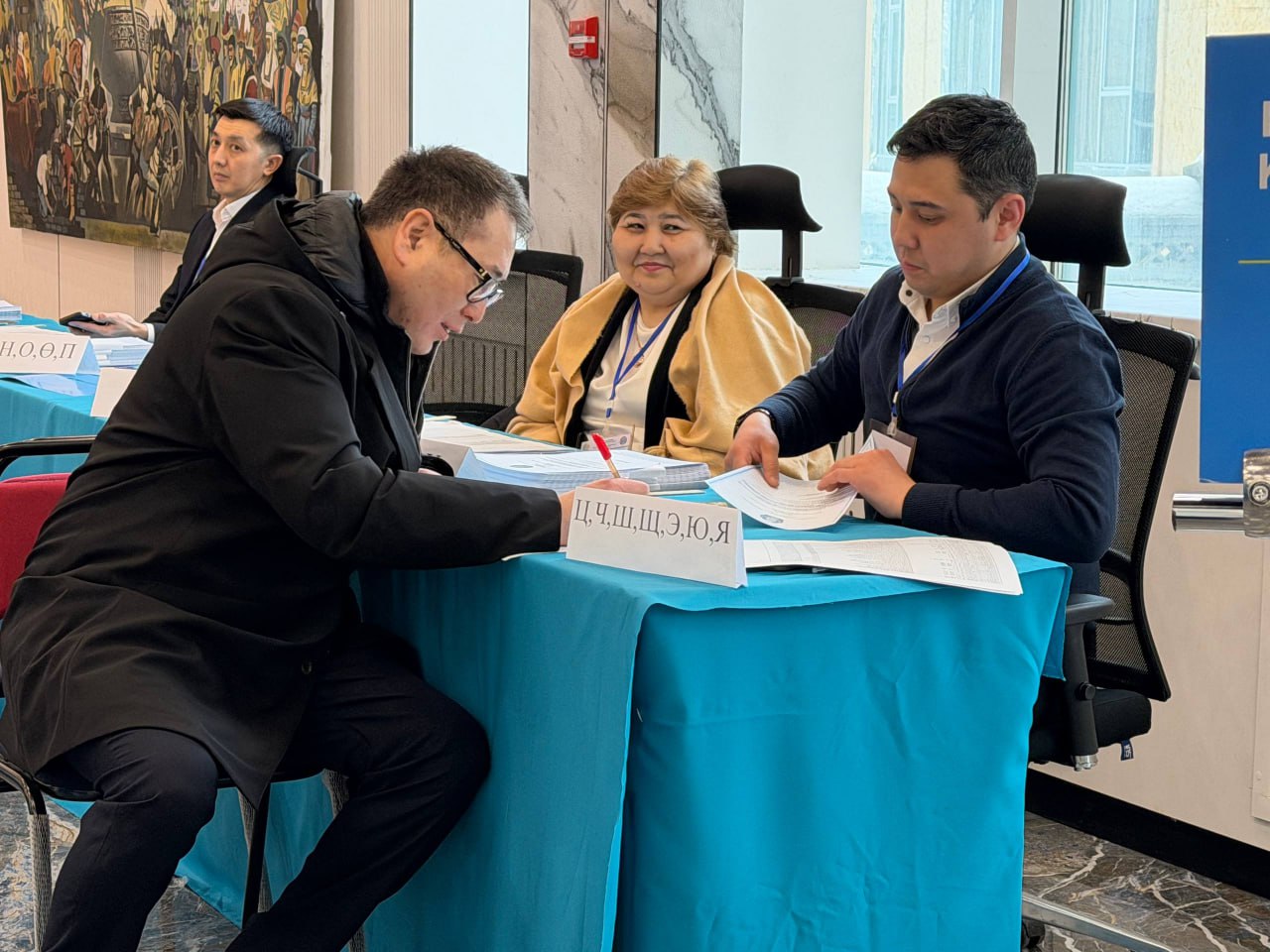 بايقاۋشىلار: رەفەرەندۋم بارىسىندا زاڭبۇزۋشىلىقتار تىركەلگەن جوق