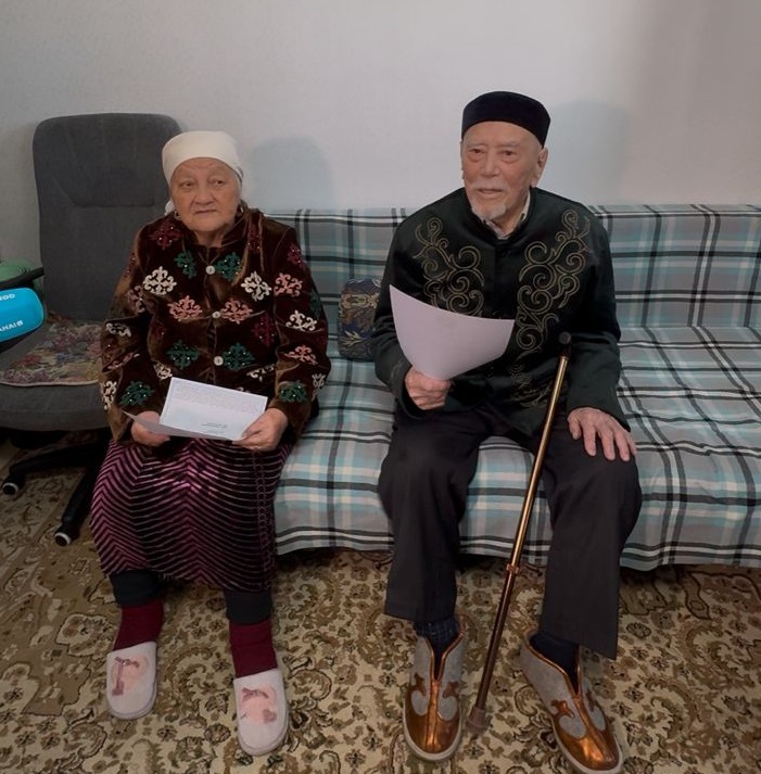 قوستانايدا 100 جاستاعى قارت مايدانگەر داۋىس بەردى 