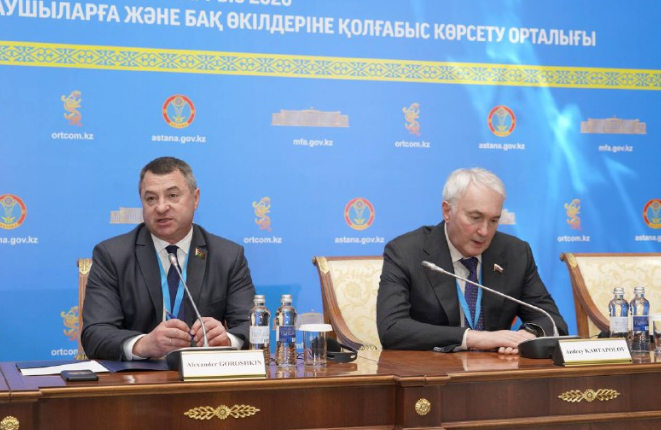 حالىقارالىق بايقاۋشىلار: ادامدار رەفەرەندۋمعا جۇرەك قالاۋىمەن كەلدى