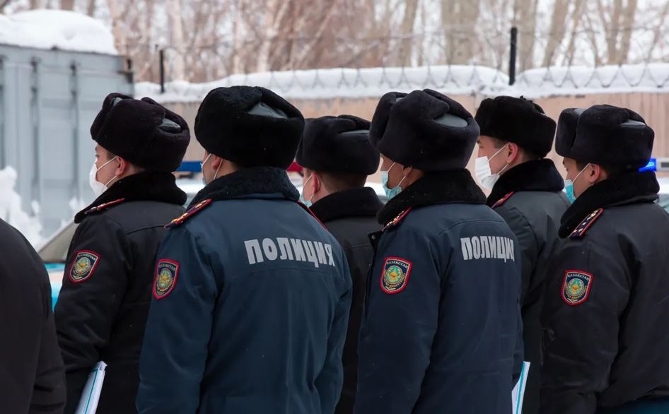 جامبىل وبلىسىندا اسكەري ءبولىم كۇزەتشىسى قاراۋىل باستىعىن اتىپ ءولتىردى