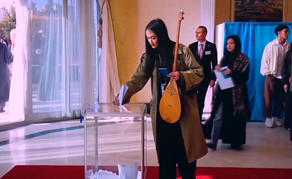 شەتەلدەگى وتانداستارىمىزدىڭ ايقىن ۇستانىمى