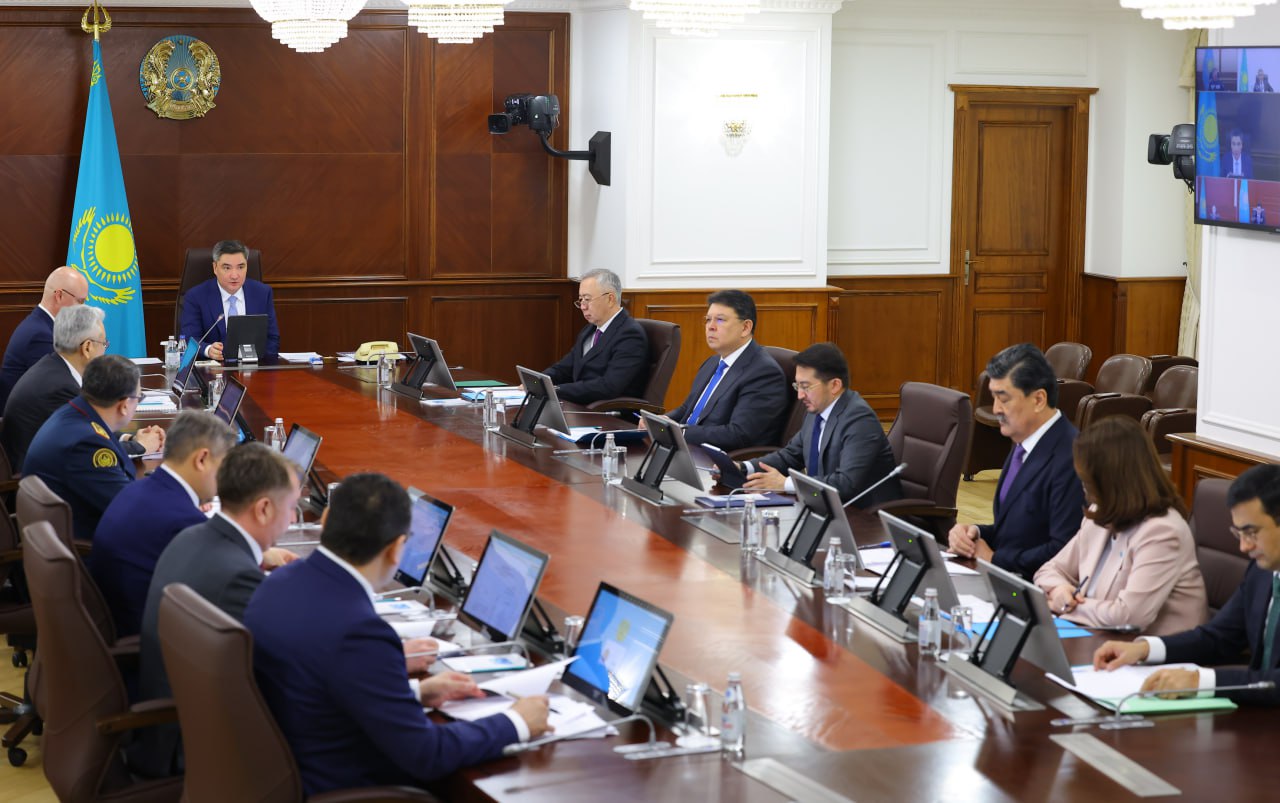 بەكتەنوۆ: جۇرگىزىلىپ جاتقان اۋقىمدى وزگەرىستەر قازاقستاننىڭ كەز كەلگەن سىن-قاتەرلەرگە توتەپ بەرۋىن قامتاماسىز ەتەدى