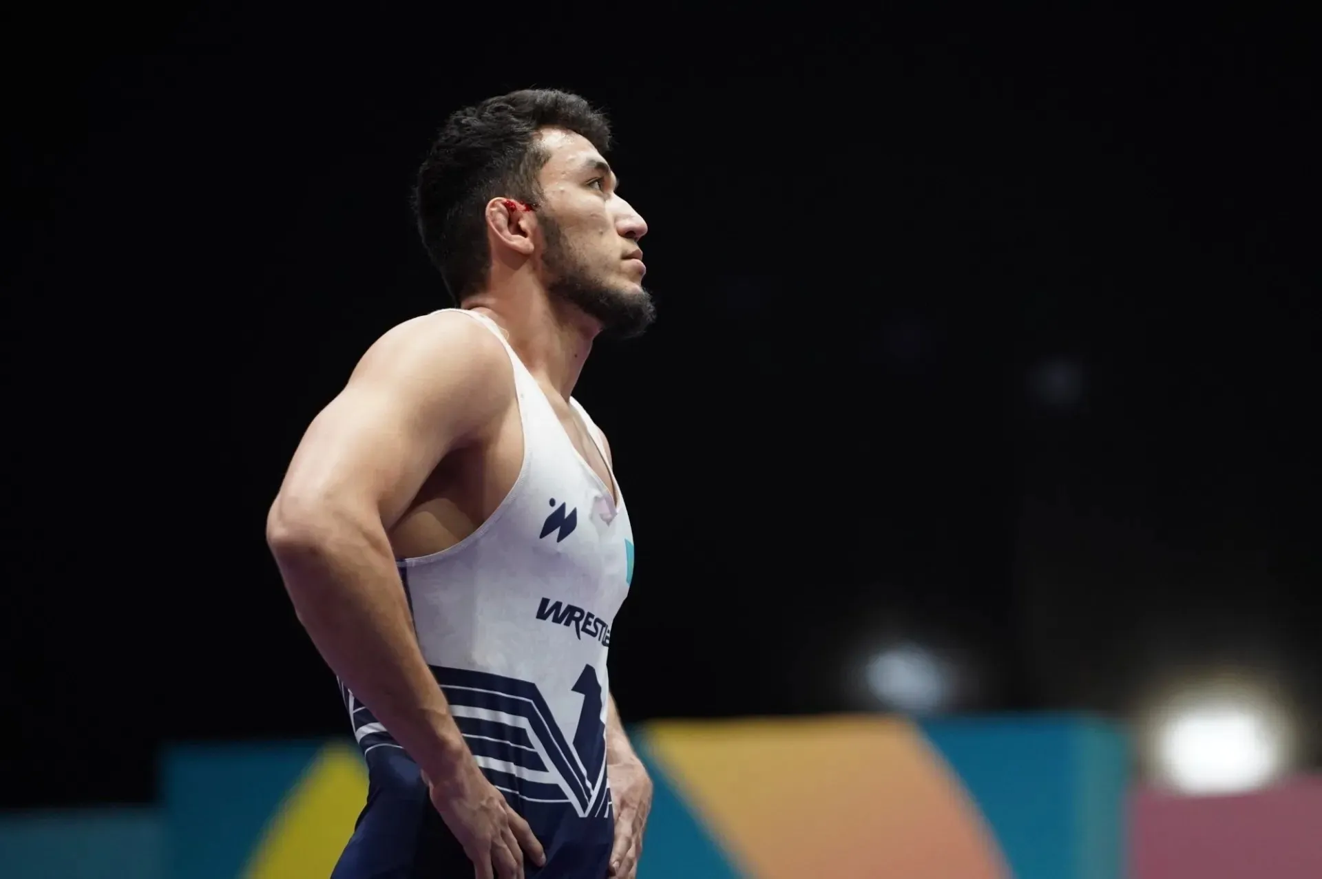 ريزابەك ايتمۇحان جاڭا سالماقتا ەل چەمپيونى اتاندى