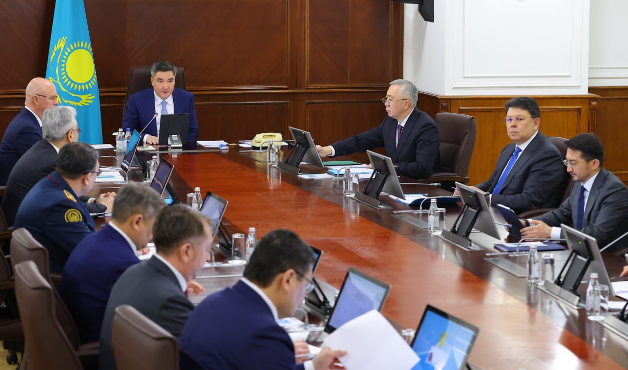 ولجاس بەكتەنوۆ: جاڭا كونستيتۋتسيا مەملەكەت پەن قوعامنىڭ ورنىقتى دامۋىنا بەرىك نەگىز بولادى