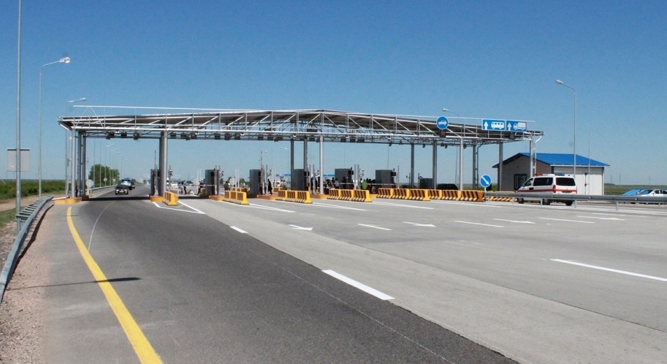 ساراپشى: ەلىمىزدە جوعارى جىلدامدىقپەن جۇرەتىن تاسجولداردا جىلدامدىق رەجيمى بىركەلكى ەمەس