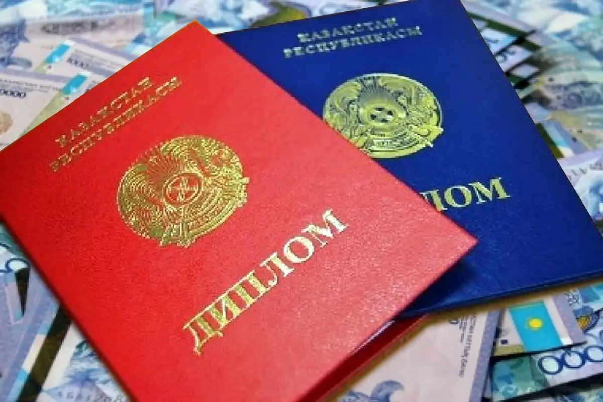 زاڭسىز ديپلوم: اباي وبلىسىندا دارىگەر بولعىسى كەلگەن ازامات الاياقتىڭ قۇرىعىنا ءتۇستى