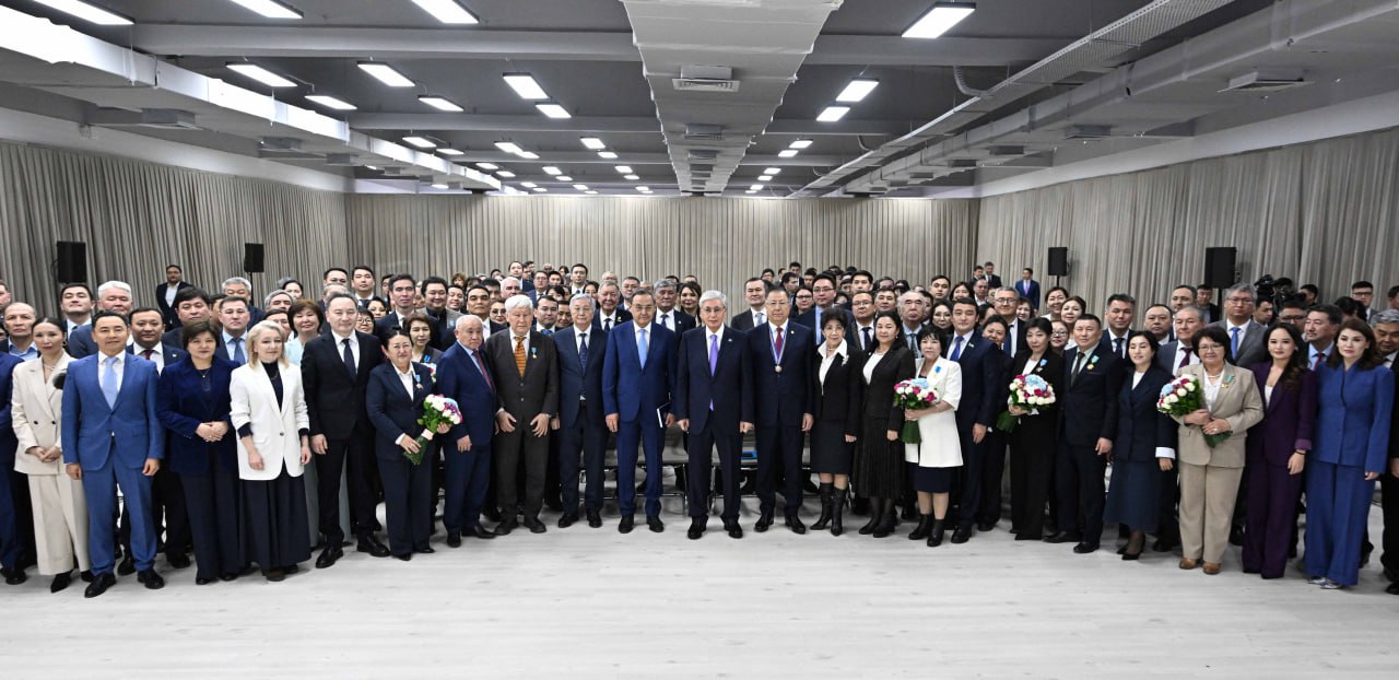 پرەزيدەنت: قازاقستاننىڭ ەرتەڭى سىزدەردىڭ عىلىمي جاڭالىقتارىڭىزعا بايلانىستى