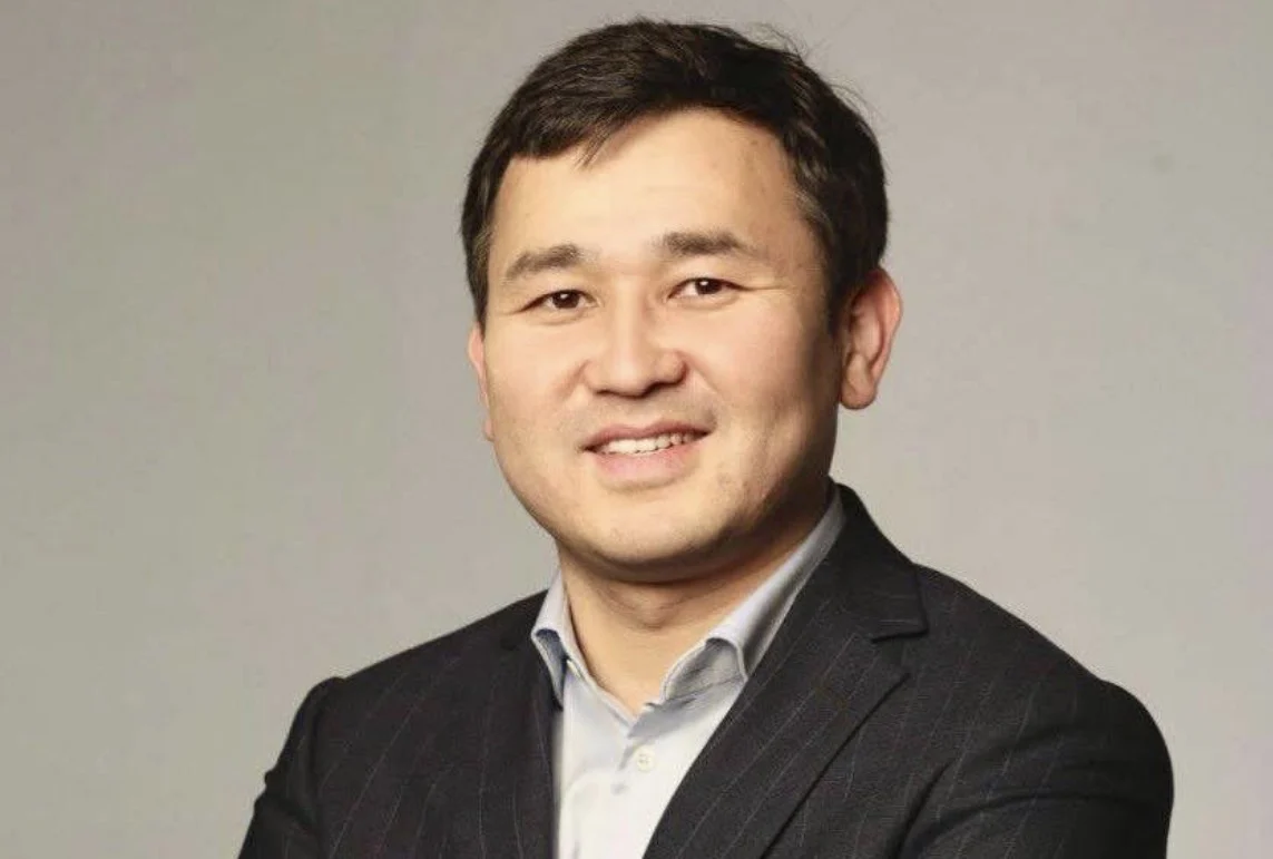 اسەت ماتاەۆكە قاتىستى قىلمىستىق ءىس توقتاتىلدى