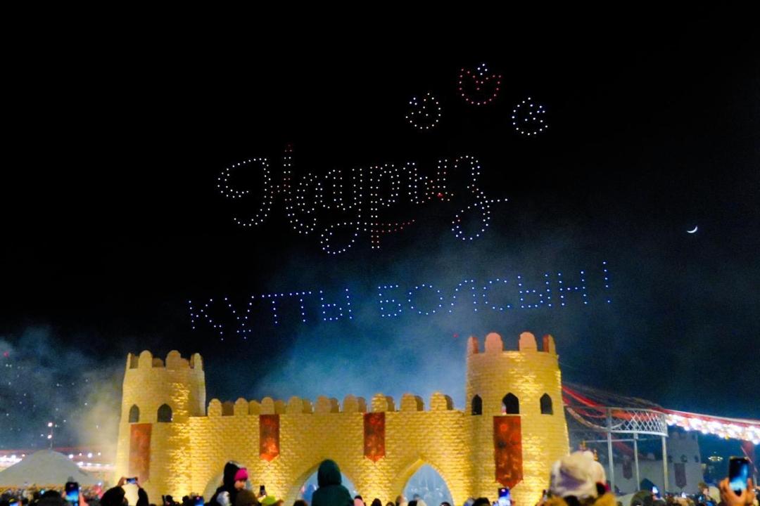 استانادا ناۋرىز مەيرامىنا وراي اۋقىمدى درون-شوۋ ءوتتى