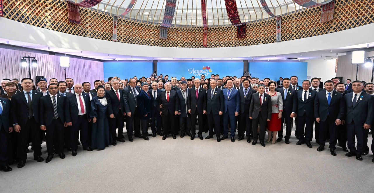 پرەزيدەنت تۇركىستان وبلىسىندا بىرقاتار ازاماتقا مەملەكەتتىك ناگرادالار تابىس ەتتى