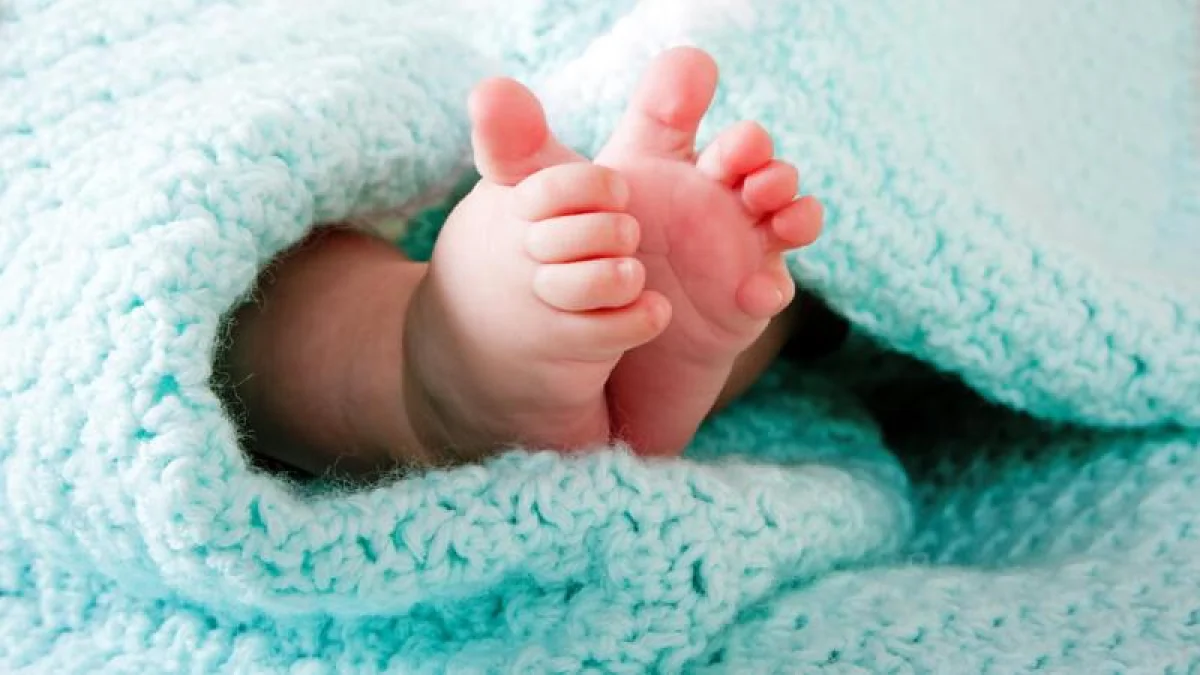 استانادا 19 جاستاعى بويجەتكەن جاڭا تۋعان ءسابيىن ساتىپ جىبەرگەن