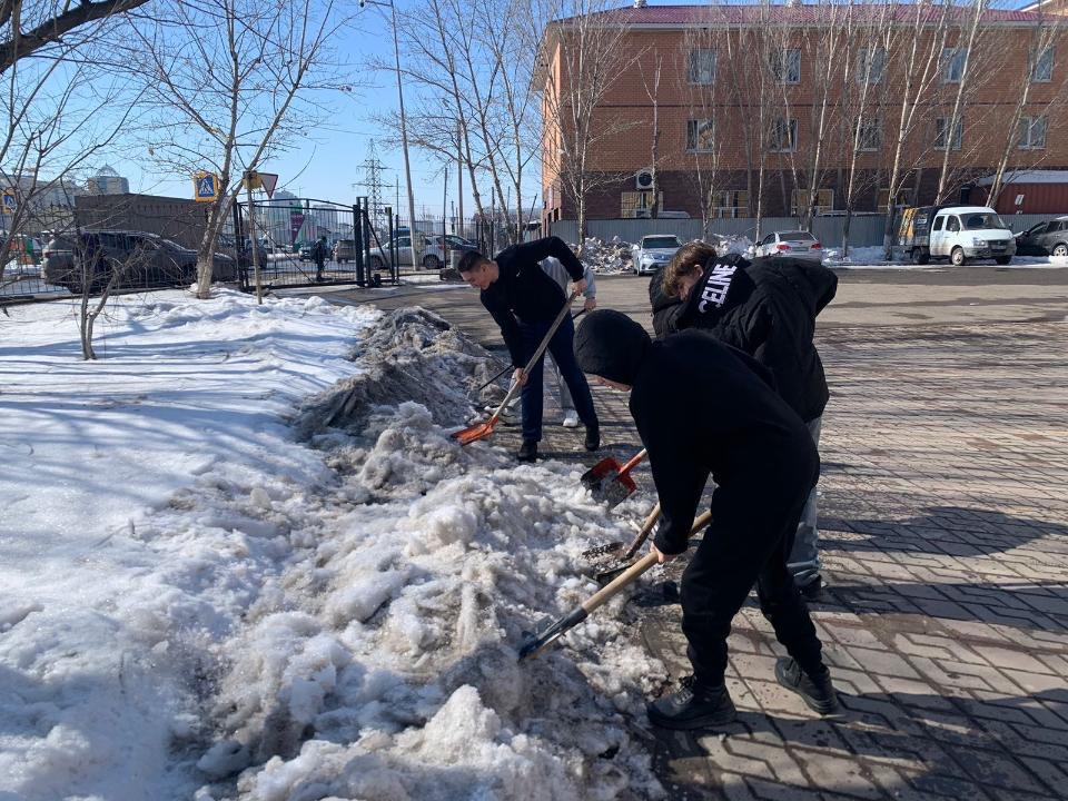 استانالىق ستۋدەنتتەر «تازا قازاقستان» اكتسياسى اياسىندا سەنبىلىك وتكىزدى