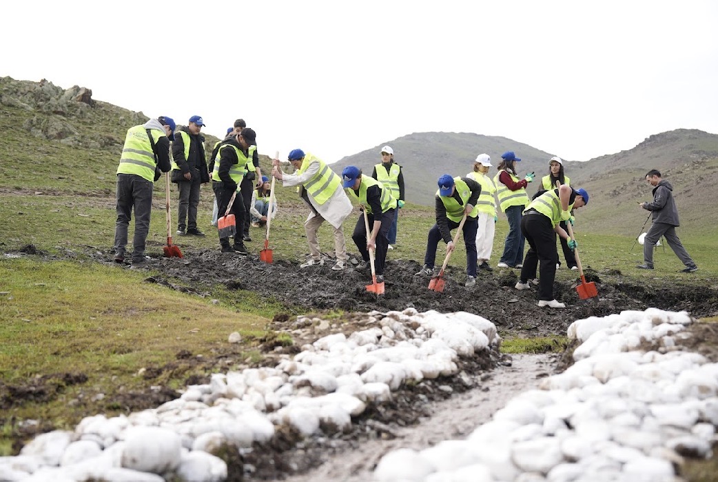 ەرىكتىلەر «ءمولدىر بۇلاق» ەكولوگيالىق اكتسياسىن قولداۋعا شاقىردى