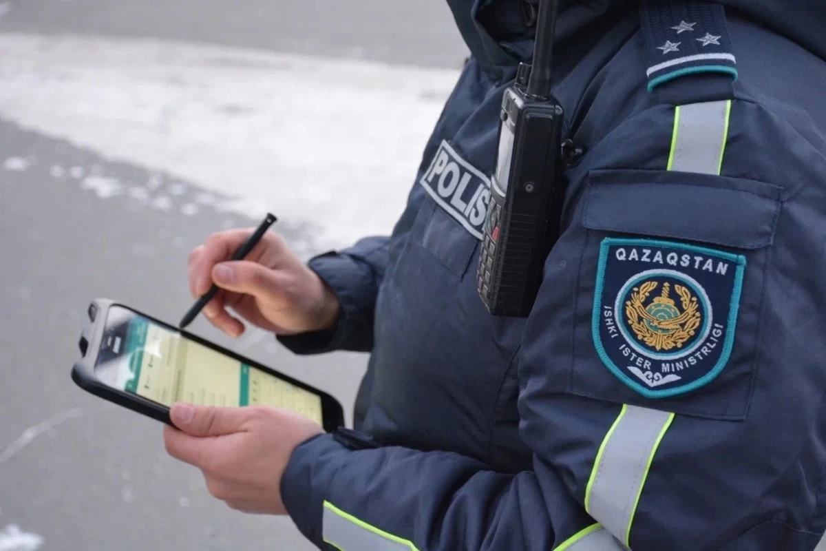 الماتى كوشەلەرىندە تۇنگى اۆتوجارىستار جيىلەدى: پوليتسيا باقىلاۋدى كۇشەيتتى