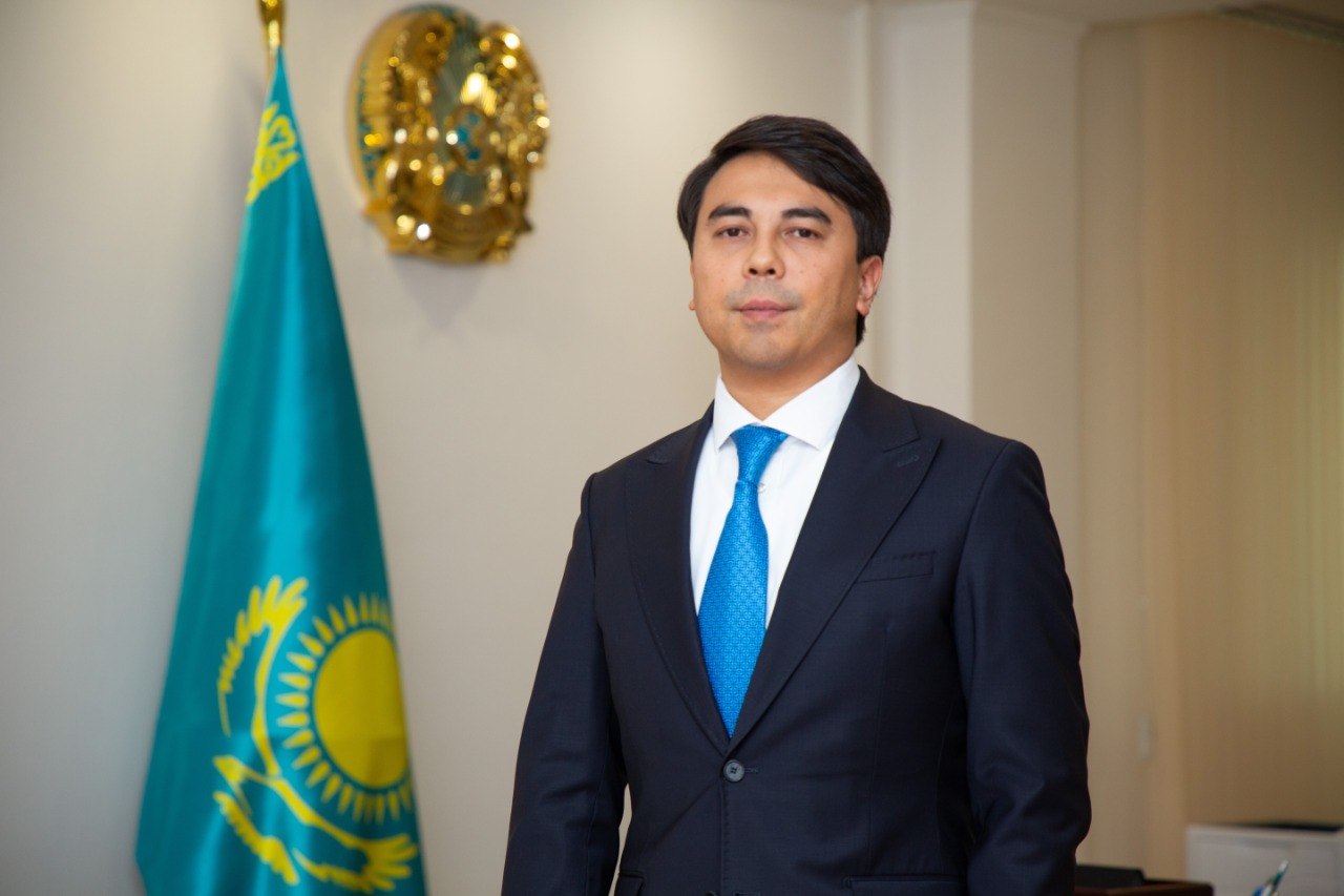 ەڭبەك جانە حالىقتى الەۋمەتتىك قورعاۋ ۆيتسە-ءمينيسترى تاعايىندالدى