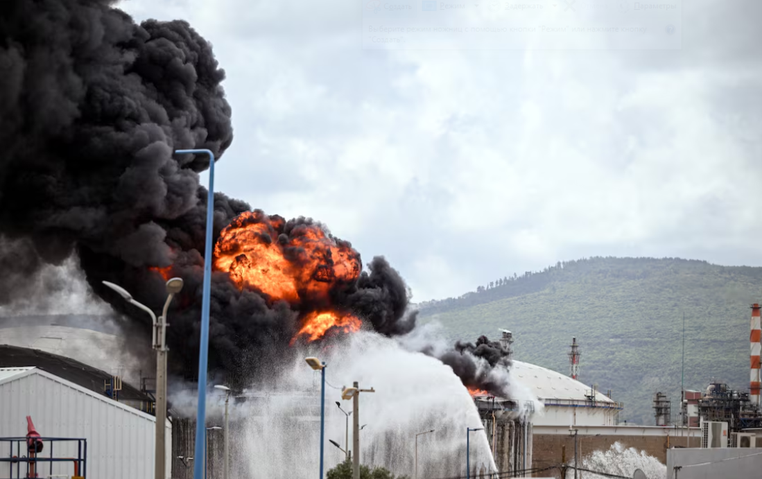 يران دۋباي جاعالاۋىنداعى الىپ مۇناي تانكەرىنە سوققى جاسادى