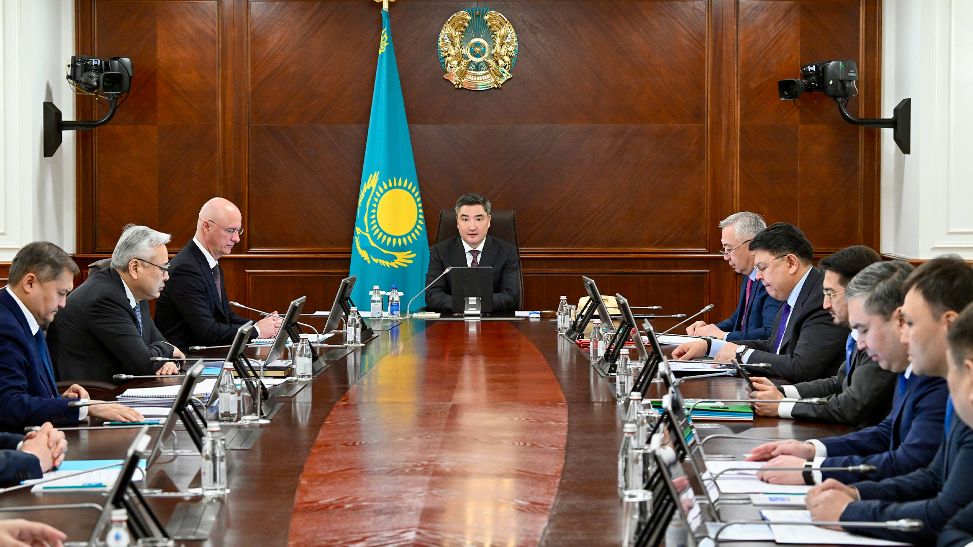 عىلىم مەن يننوۆاتسيا – ستراتەگيالىق باسىمدىق