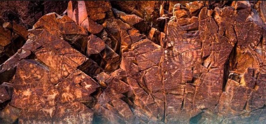 جي كومەگىمەن جاڭارعان مۇرا: ەجەلگى پەتروگليفتەر كورمەگە قويىلادى