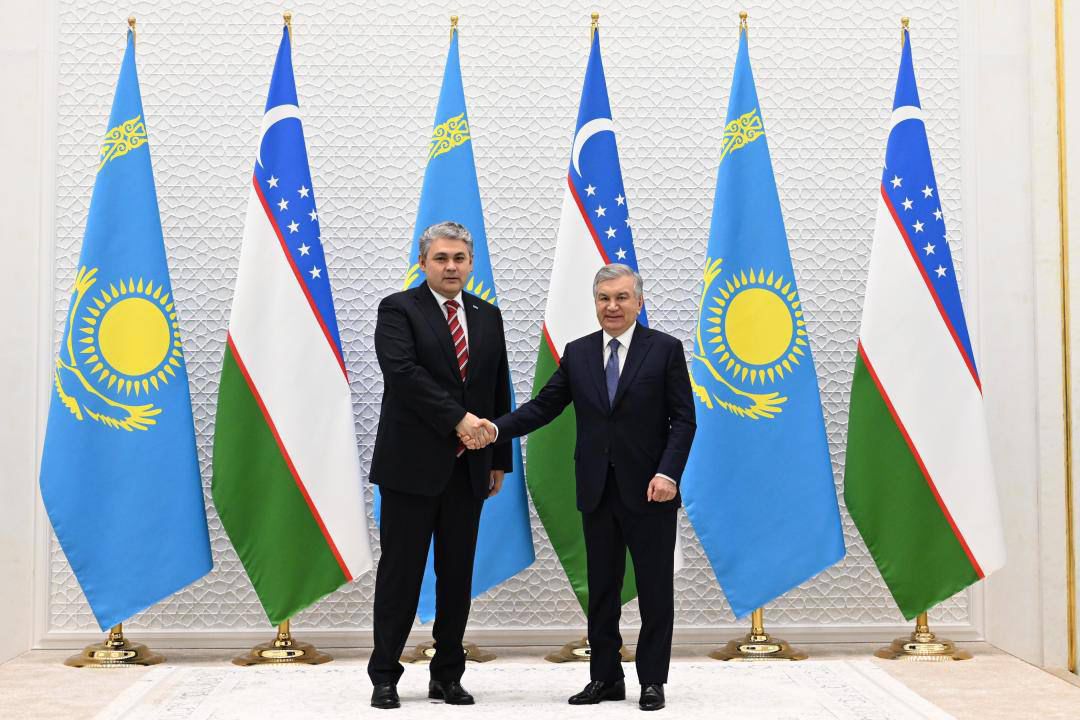 قازاقستان مەن وزبەكستان ىنتىماقتاستىعى نىعايا بەرەدى