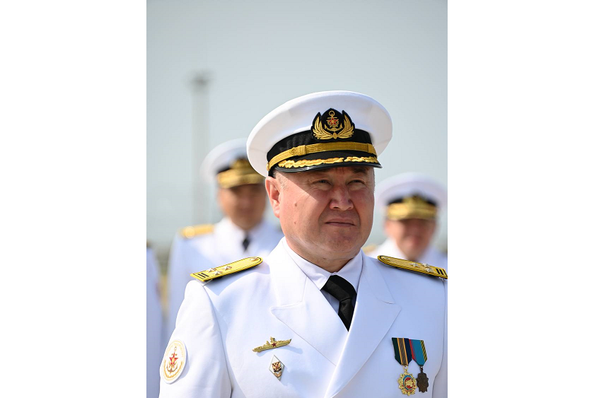 قانات نيازبەكوۆ: قارت كاسپيدەگى قاقپامىز –  سەنىمدى قولدا