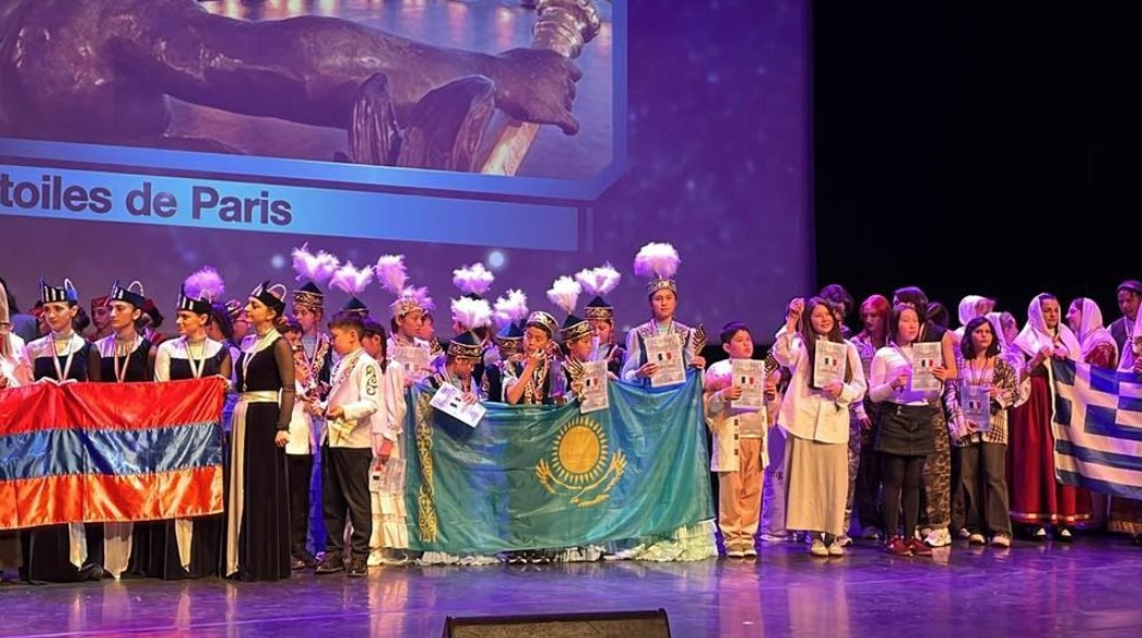 پاريجدە ءان اۋەلەتكەن ورەندەر