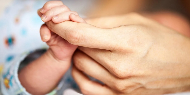 پاۆلوداردا جاڭا تۋعان ءسابيىن 800 مىڭ تەڭگەگە ساتپاق بولعان ايەل ۇستالدى