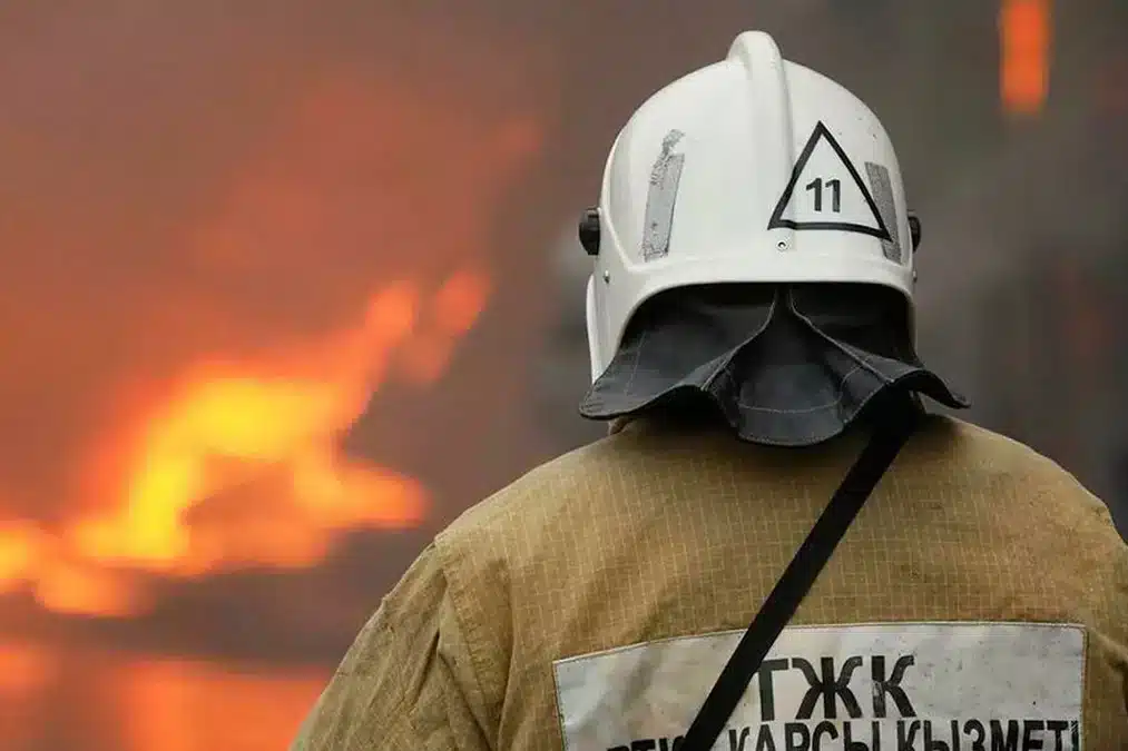 اقسۋ قالاسىندا گاز باللونى جارىلىپ, ءۇش ادام زارداپ شەكتى