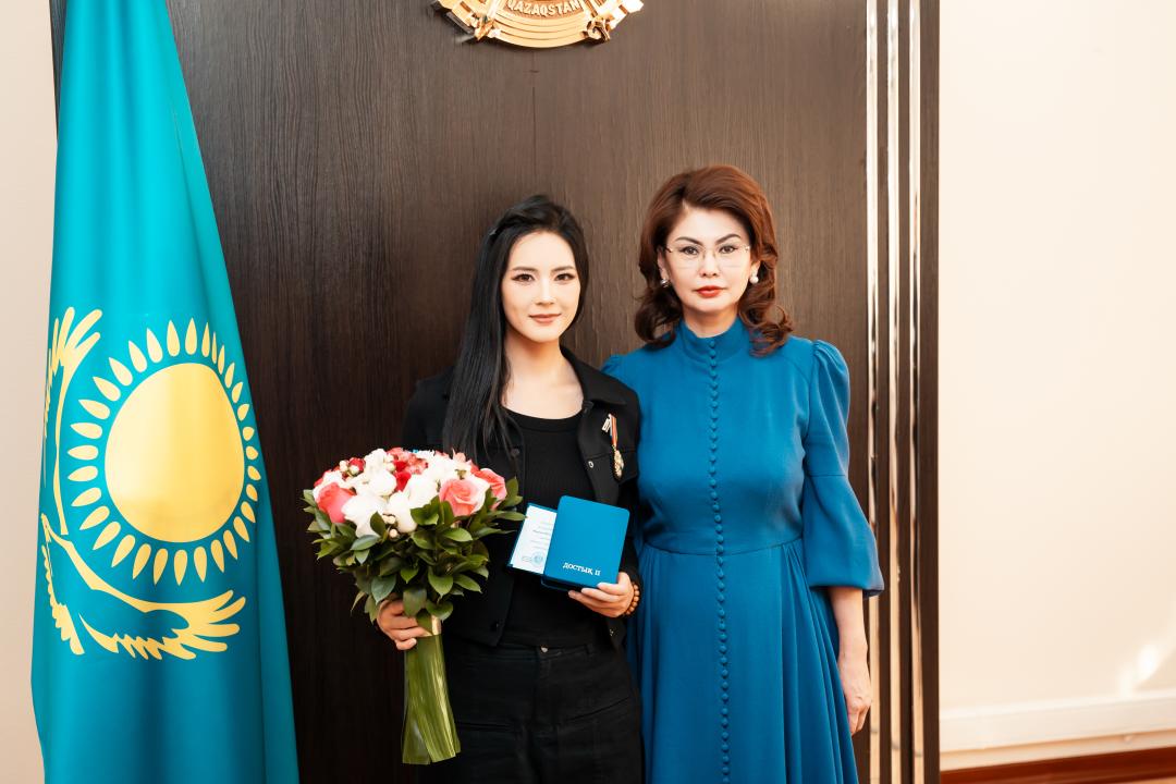 قىتاي بلوگەرى «دوستىق» وردەنىمەن ماراپاتتالدى