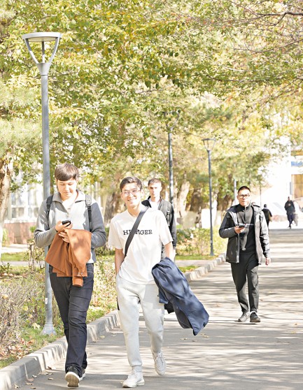 جاستاردى جىگەرلەندىرگەن باعدارلاما