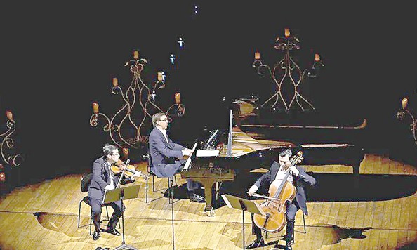 مادەنيەتتەر توعىسىنداعى «Forte trio»