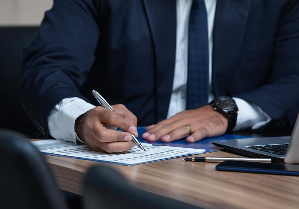 زاڭ كۇشەيدى: مەملەكەتتىك قىزمەتشىلەرگە قويىلاتىن تالاپتار كوبەيدى