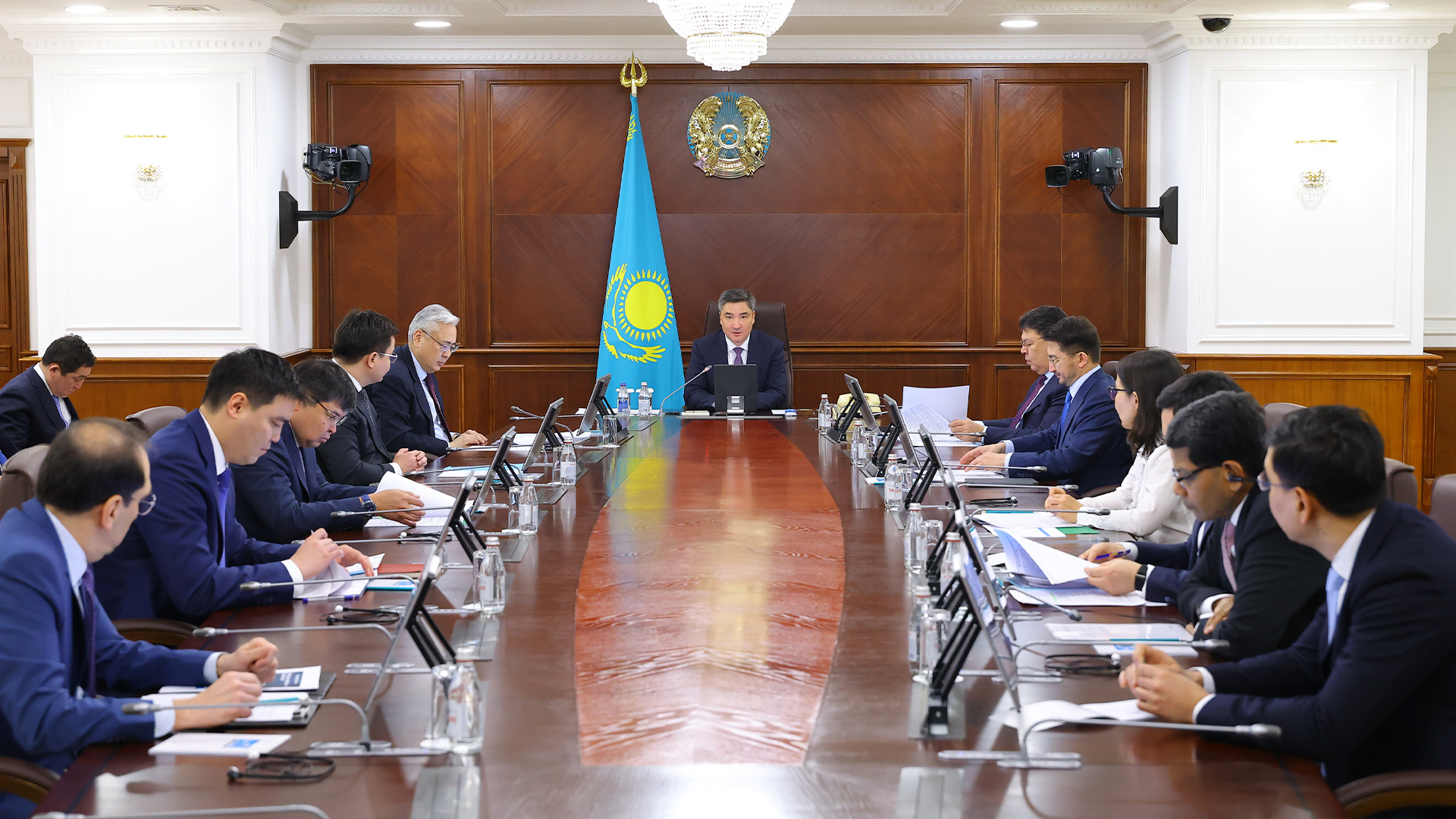 ولجاس بەكتەنوۆ: ينفلياتسيا دەڭگەيىن تومەندەتۋ ساياساتى جالعاسادى