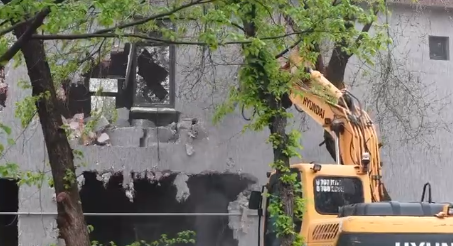 الماتىداعى «ەميل» ءدامحاناسىنا قوسالقى سالىنعان نىسان سوت شەشىمىمەن ءسۇرىلدى