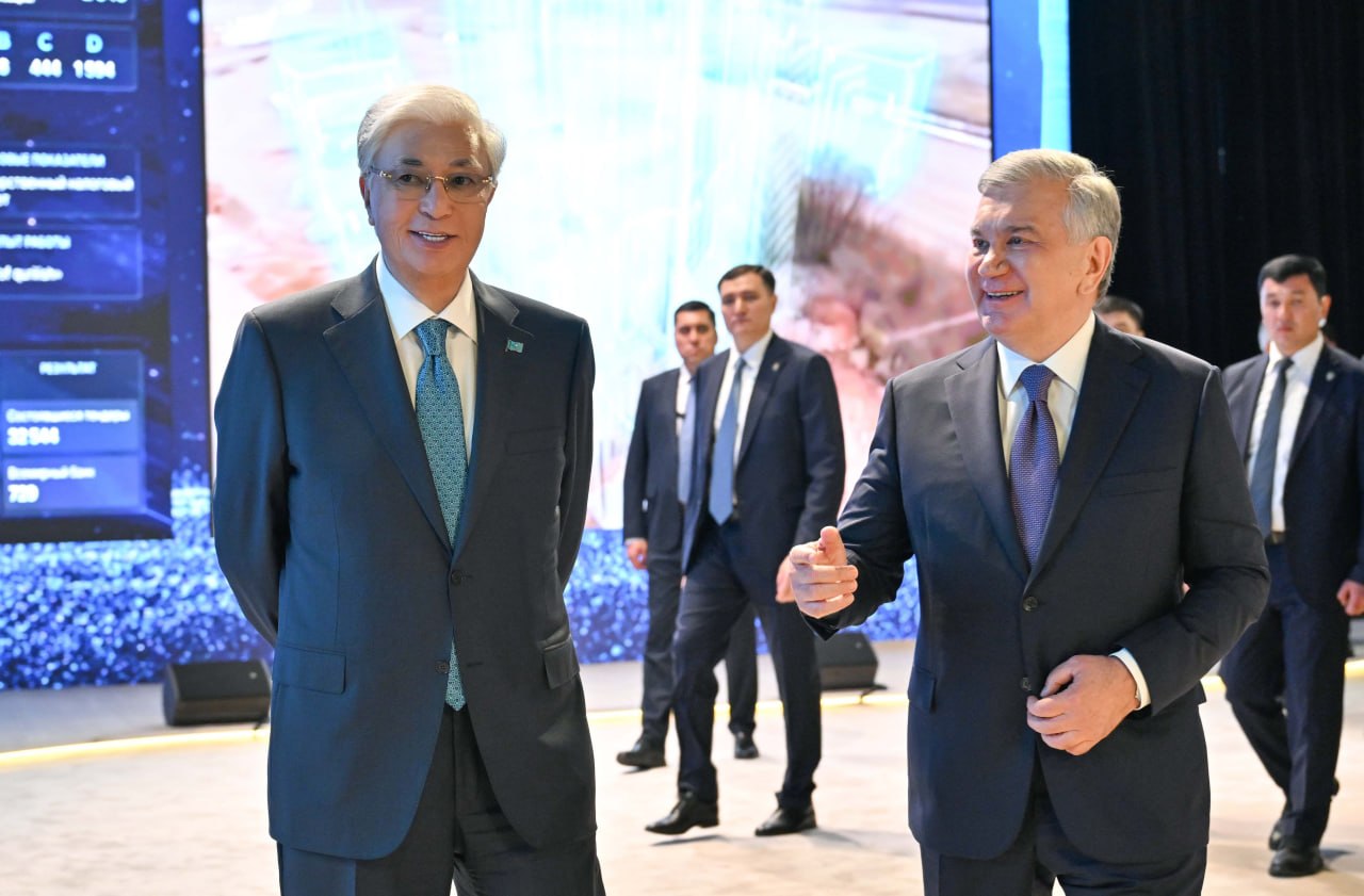 قازاقستان مەن وزبەكستان پرەزيدەنتتەرى جاساندى ينتەللەكت حاكاتونىنا باردى