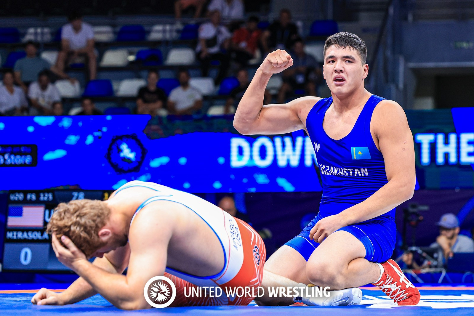 ەركىن كۇرەس شەبەرلەرى بىشكەكتە قوس قولانى قاناعات تۇتتى