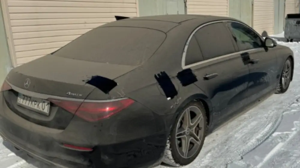 پەريزات قايراتتىڭ Mercedes-Benz كولىگى استانا پوليتسياسىنا بەرىلدى