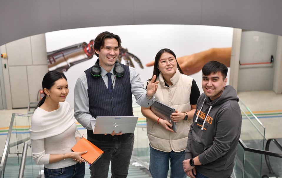 جاۋاپتى ۇرپاقتىڭ جاسامپاز قادامى