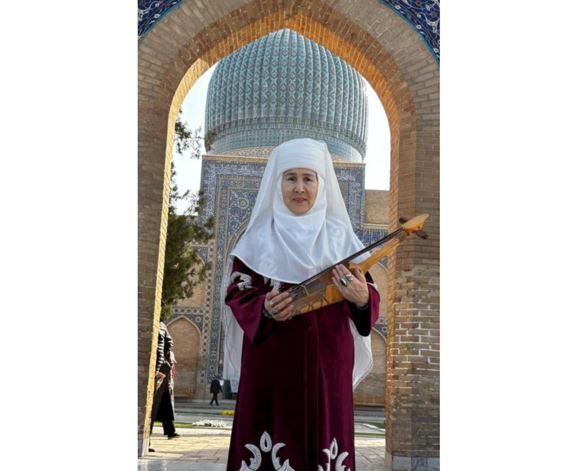 ب. احانقىزى