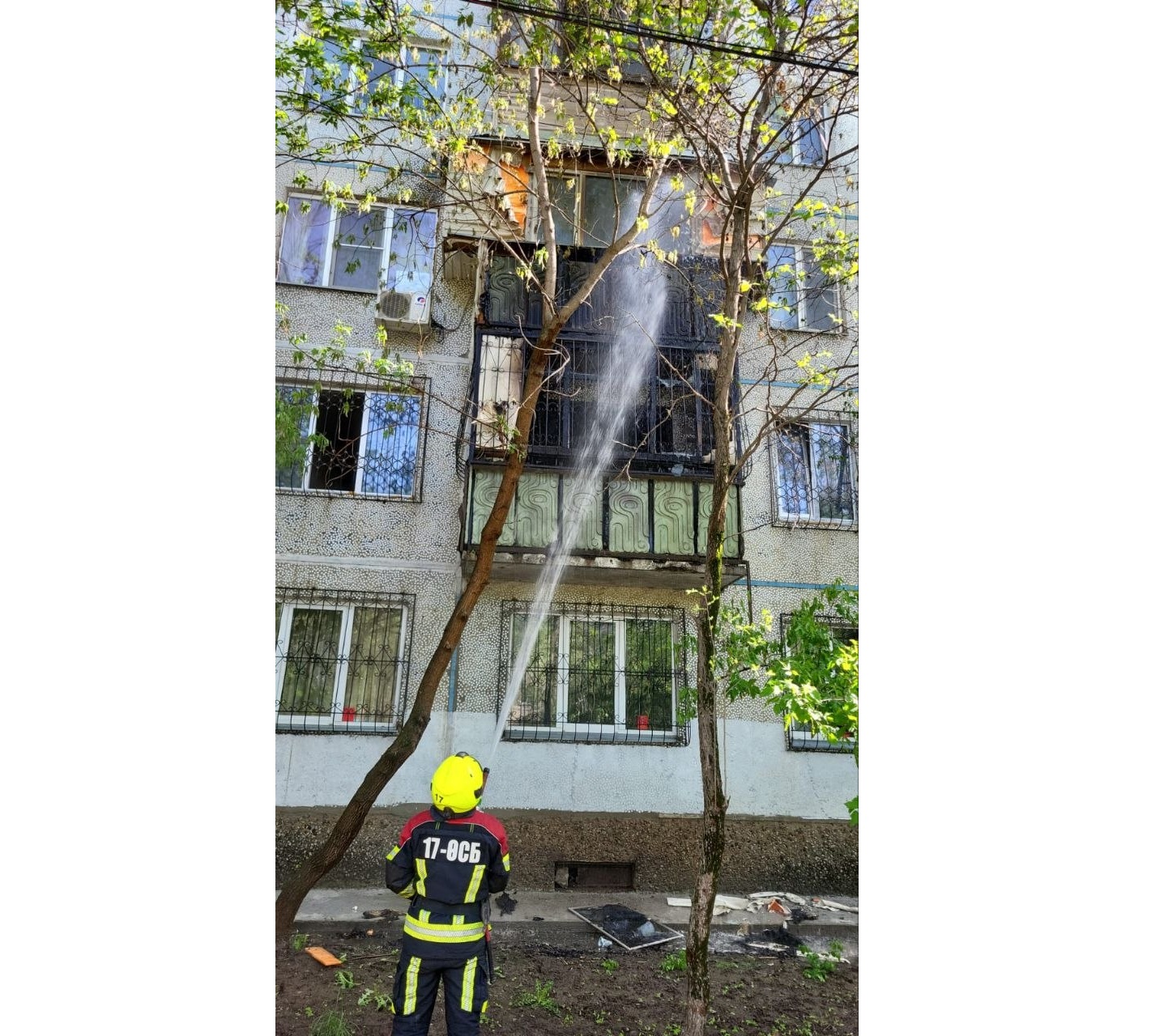 الماتىدا ءورت: 4 ادام قۇتقارىلىپ, 30 تۇرعىن ەۆاكۋاتسيالاندى