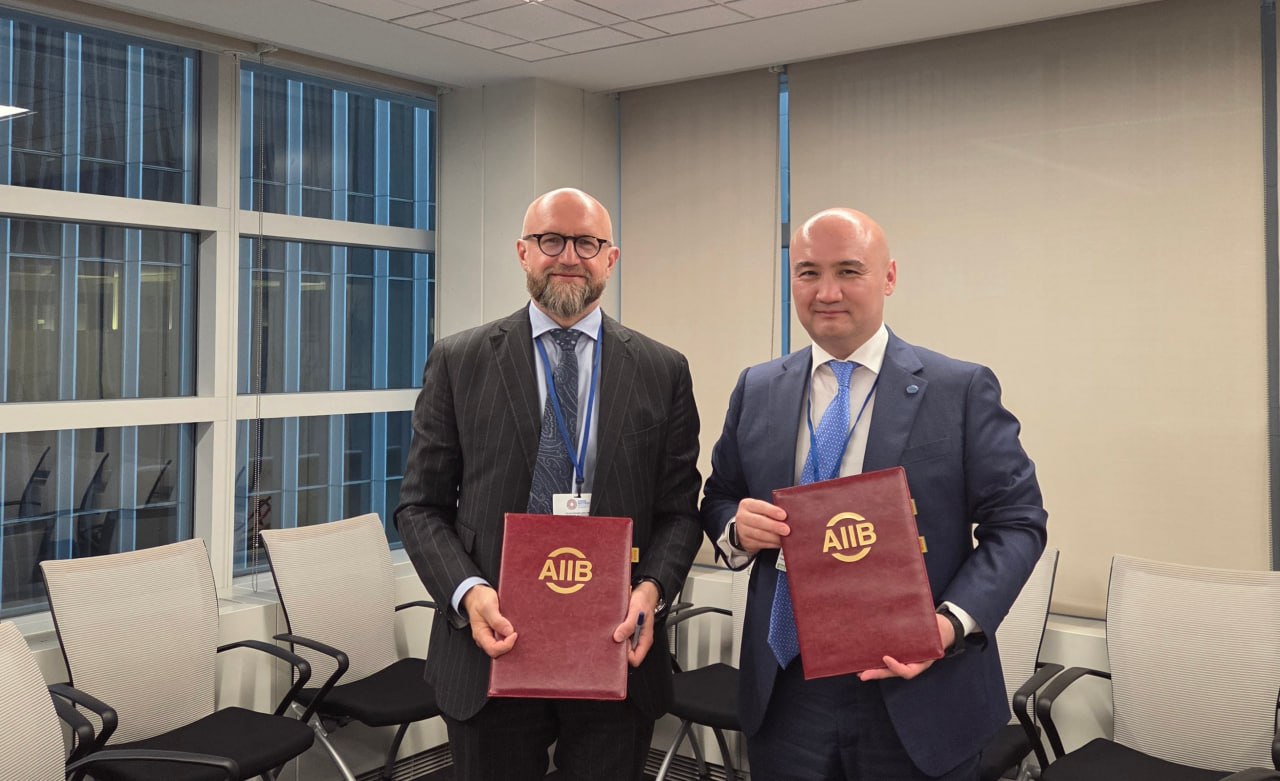 «قاراعاندى – جەزقازعان» اۆتوجولىن سالۋ: ۆاشينگتوندا قارجىلاندىرۋ تۋرالى كەلىسىمگە قول قويىلدى